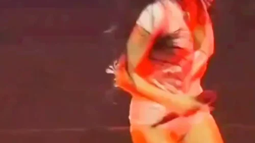 โชว์หีสด โชว์หี เสียวสุดขีด เวทีเต้น เวทีร้อน